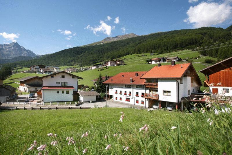 Landhaus Sepp Santer Solden Bagian luar foto